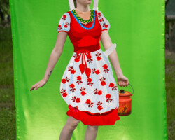 <b>Tetiana Mytsyk</b><br><i>Milkmaid</i><br>2021<br>experimental photography<br>20 cm × 30 cm